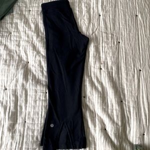 LuluLemon cropped leggings! Everything must go!! Everything on sale!!